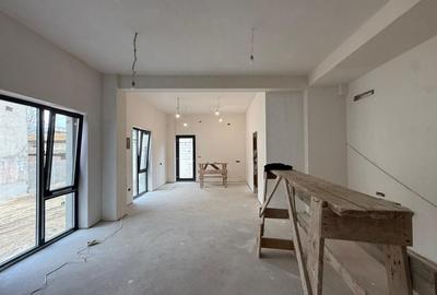 Spațiu comercial, de 560 mp, în Complex Studențesc - 20