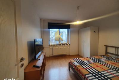 Apartament cu 3 camere în Tineretului