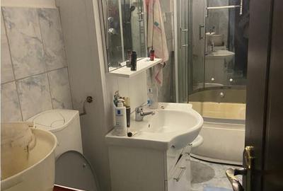 Apartament 3 camere ,zona Politia Judeteana Focsani , et 1/3 - 1