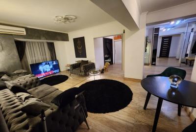 Apartament cu 3 camere decomandat, mobilat în P-ța Unirii - 2