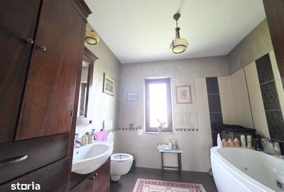 Casă cu 4 camere cu Teren 523 Mp în Bucium - 3