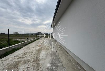 Casă cu 4 camere cu Teren 950 Mp în Jucu - 11