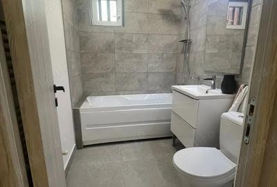 Inchiriez apartament cu trei camere,central - 3