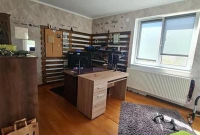 Casa, zona Tractorul - 18