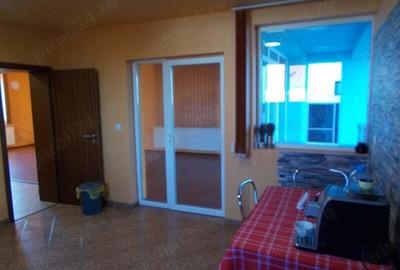 Casa Sanandrei, vatra satului, 2009, P+E, 4 camere, 141mp utili, 1500mp teren - 3