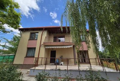 Casă cu 7 camere cu Teren 1600 Mp în Dârvari - 20