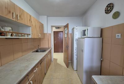 Apartament cu 3 camere semidecomandat, mobilat în Titan - 6