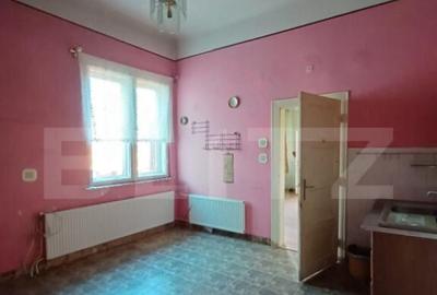 Casa renovabila, 6 camere in zona Centrala - 13