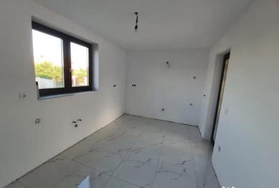 Casă cu 4 camere cu Garaj în Muntenii de Sus - 8