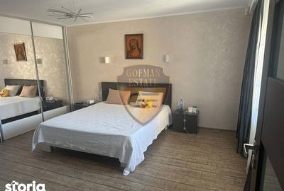 Casă cu 6 camere cu Canalizare în Central - 2