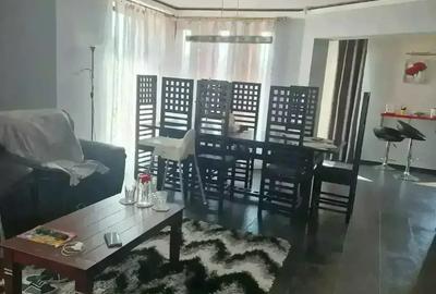 Casă cu 5 camere în Moșnița Nouă