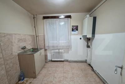 Apartament cu 3 camere semidecomandat în Solidarității - 2