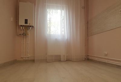 Apartament cu 2 camere semidecomandat în Narcisa - 14