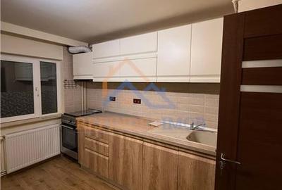 Vanzare apartament 3 camere zona Virtuti - Orsova, bloc 1989 reabilitat termic, - 3