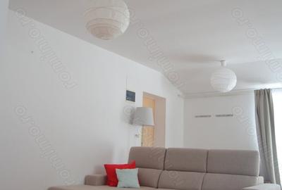 Apartament cu 3 camere decomandat în Bușteni - 8