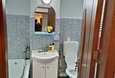 Garsoniera recompartimentata in 2 camere, Centru Campulung - 1