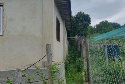 Casă cu 3 camere în Bala