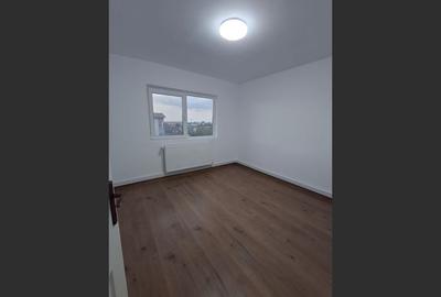 De vanzare apartament 2 camere ,str Prelungirea Tunari blS22 SC b - 2