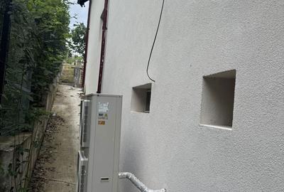 Casă cu 8 camere cu Teren 2800 Mp în Milcoiu - 16