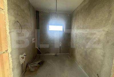 Casă cu 7 camere cu Teren 502 Mp în Titulescu - 13