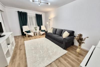 Apartament cu 3 camere decomandat în Băneasa
