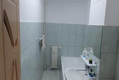 Garsonieră decomandată, mobilată în Tei - 8