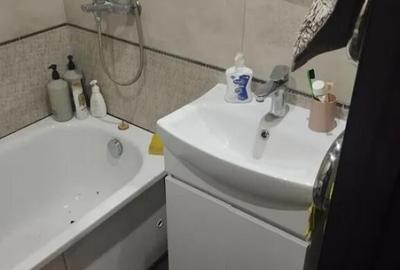 Apartament cu 3 camere de vanzare zona Drumul Sarii - 2