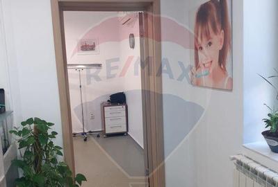 Casă cu 5 camere cu Teren 75 Mp în Central