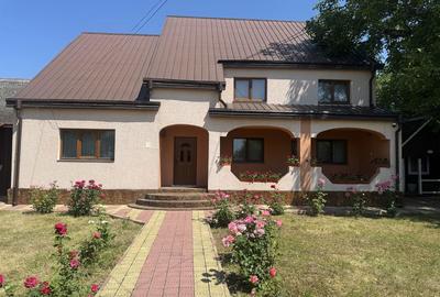 Casă cu 4 camere în Târgu Neamț - 7