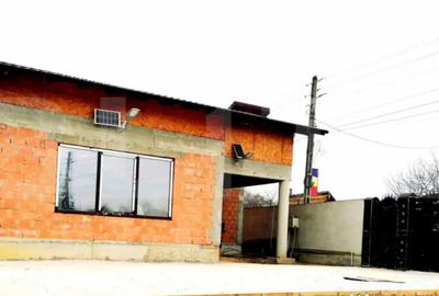 Casă cu 7 camere cu Teren 1600 Mp în Bâra - 12