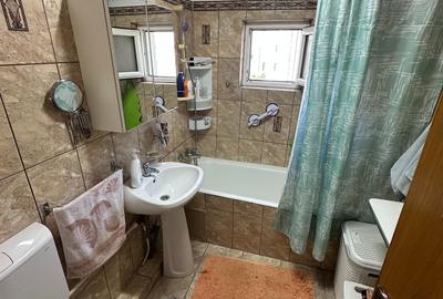 Aviației 2 camere renovat complet cu centrală  zona superba. - 13
