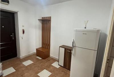 Garsonieră decomandată, mobilată în Tei - 3