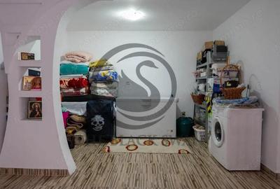 Casa cu 5 camere de vanzare | Zona Ultracentral, Baicoi | Comision 0% - 11