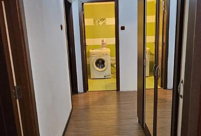 Inchiriez apartament 3 camere - 3