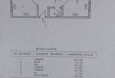 Apartament cu 3 camere decomandat în Uiești - 1