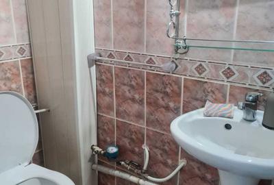 Apartament cu 3 camere decomandat în Nicolina - 2