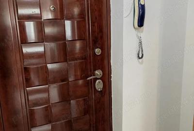 Garsonieră decomandată în Titan - 4