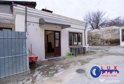 Casă cu 2 camere cu Teren 250 Mp în Central - 3