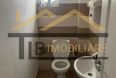 Spațiu comercial, de 55 mp, în Central - 4
