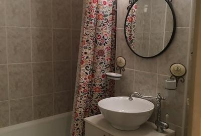 Garsoniera confort 1, cocheta, la 4 minute de metrou 1 Decembrie Garsoniera confort 1, cocheta, la 4 minute de metrou 1 Decembrie - 11