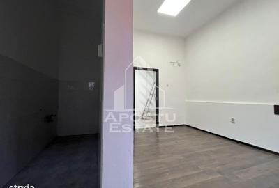 Spațiu comercial, de 75 mp, în Horia - 2