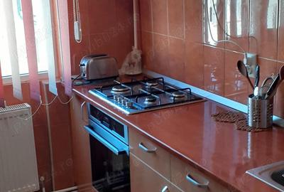 Apartament cu 3 camere decomandat în Central - 3