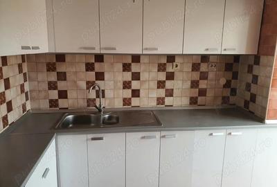 Apartament cu 3 camere decomandat în 1 Mai - 4