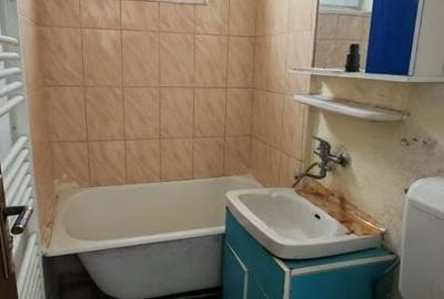 Apartament 2 camere,parter,semidecomandat,zona Coca Cola - 9