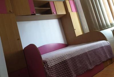 Apartament cu 2 camere - zona  Podu Ros - Lic. Emil Racovita - 2