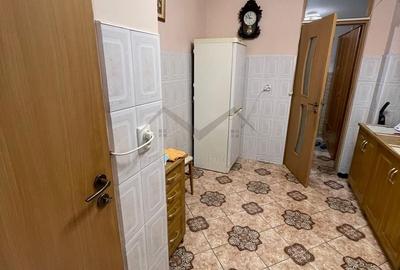 Apartament 2 camere decomandat Pacurari etajul 1 - 4