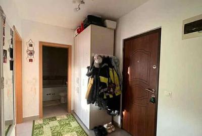 Apartament 2 camere, decomandat - zona Tractorul - 3