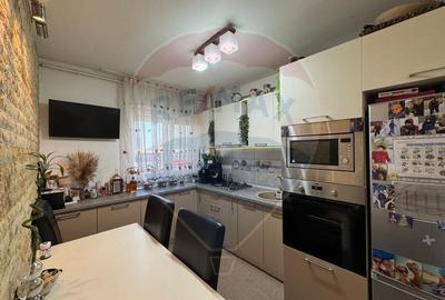 Apt .cu 2 camere de vanzare in zona Podgoria(et.2) - 8