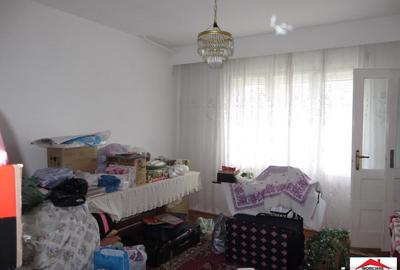 Casa P+ 2E de vanzare semicentral Satu Mare - 13