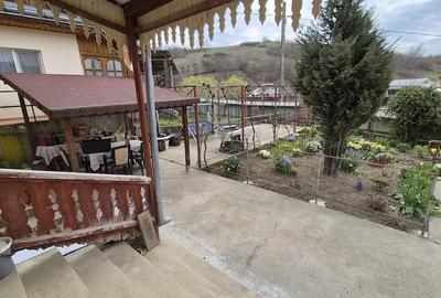 Casă cu Teren 1500 Mp în Șendrești - 2